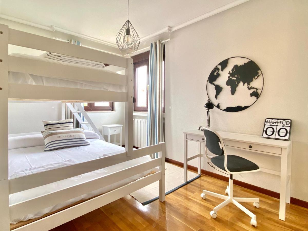 Holiday home Housing Casa Con Jardin Leon